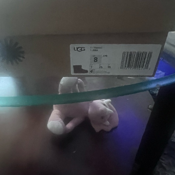 Uggs size 8 toddler - Picture 6 of 6